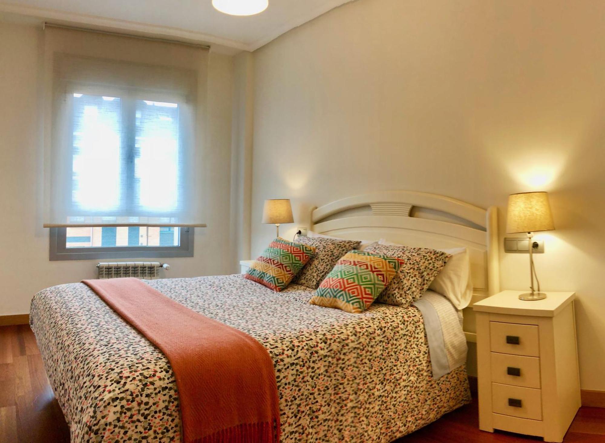Apartamento Europa Jardin Oviedo Zewnętrze zdjęcie